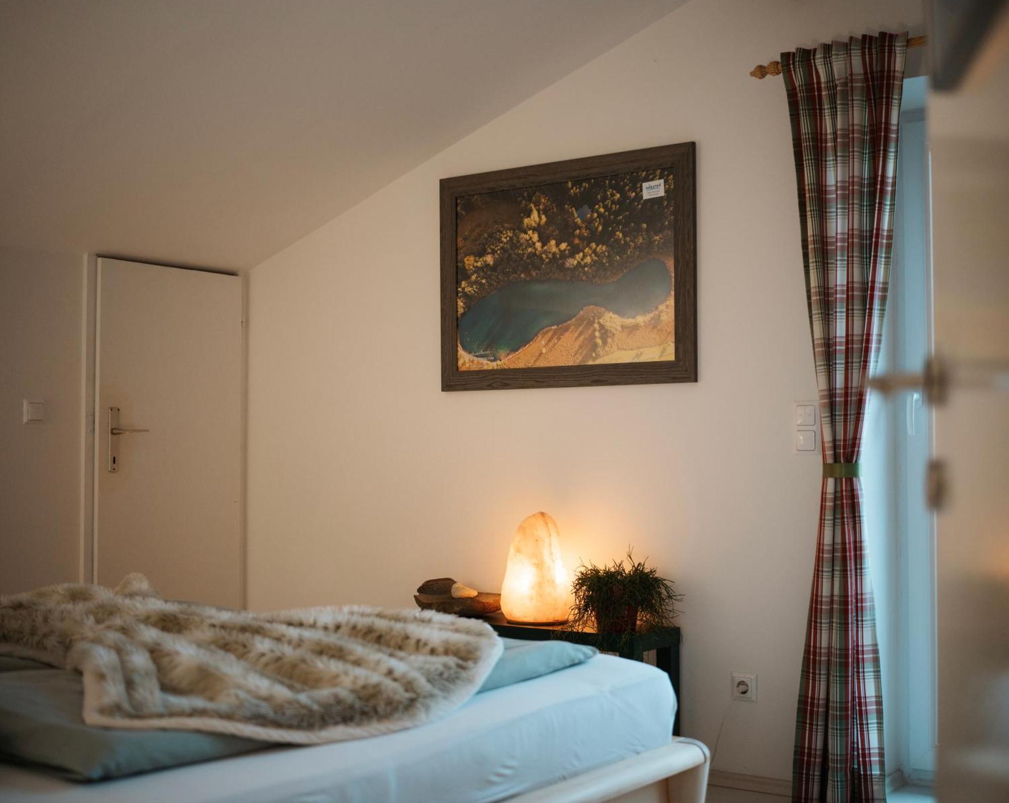 Schwalbennest Velden Apartment เวลเดน อัม เวิร์ทเทอร์ซี ภายนอก รูปภาพ