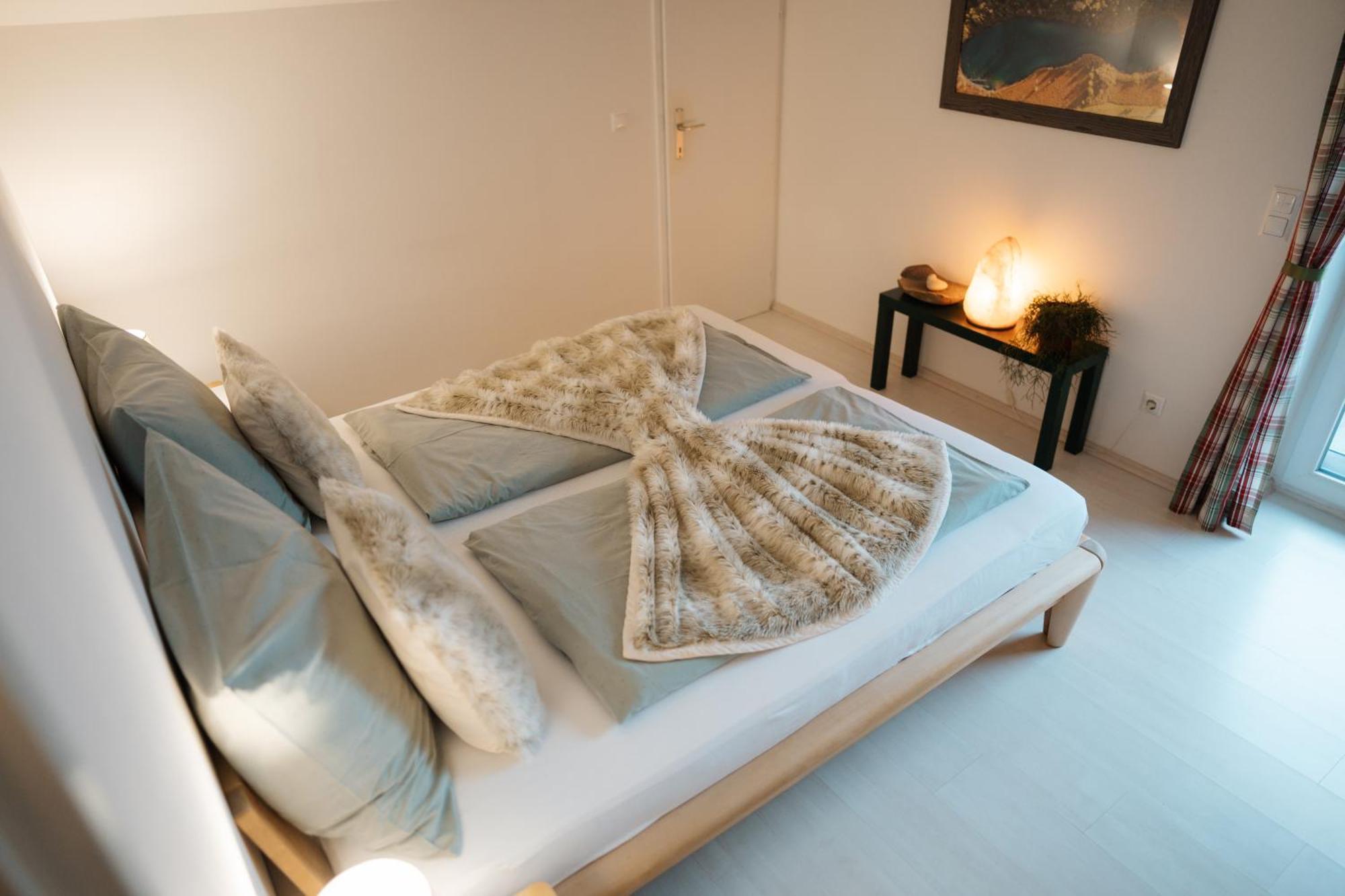 Schwalbennest Velden Apartment เวลเดน อัม เวิร์ทเทอร์ซี ภายนอก รูปภาพ