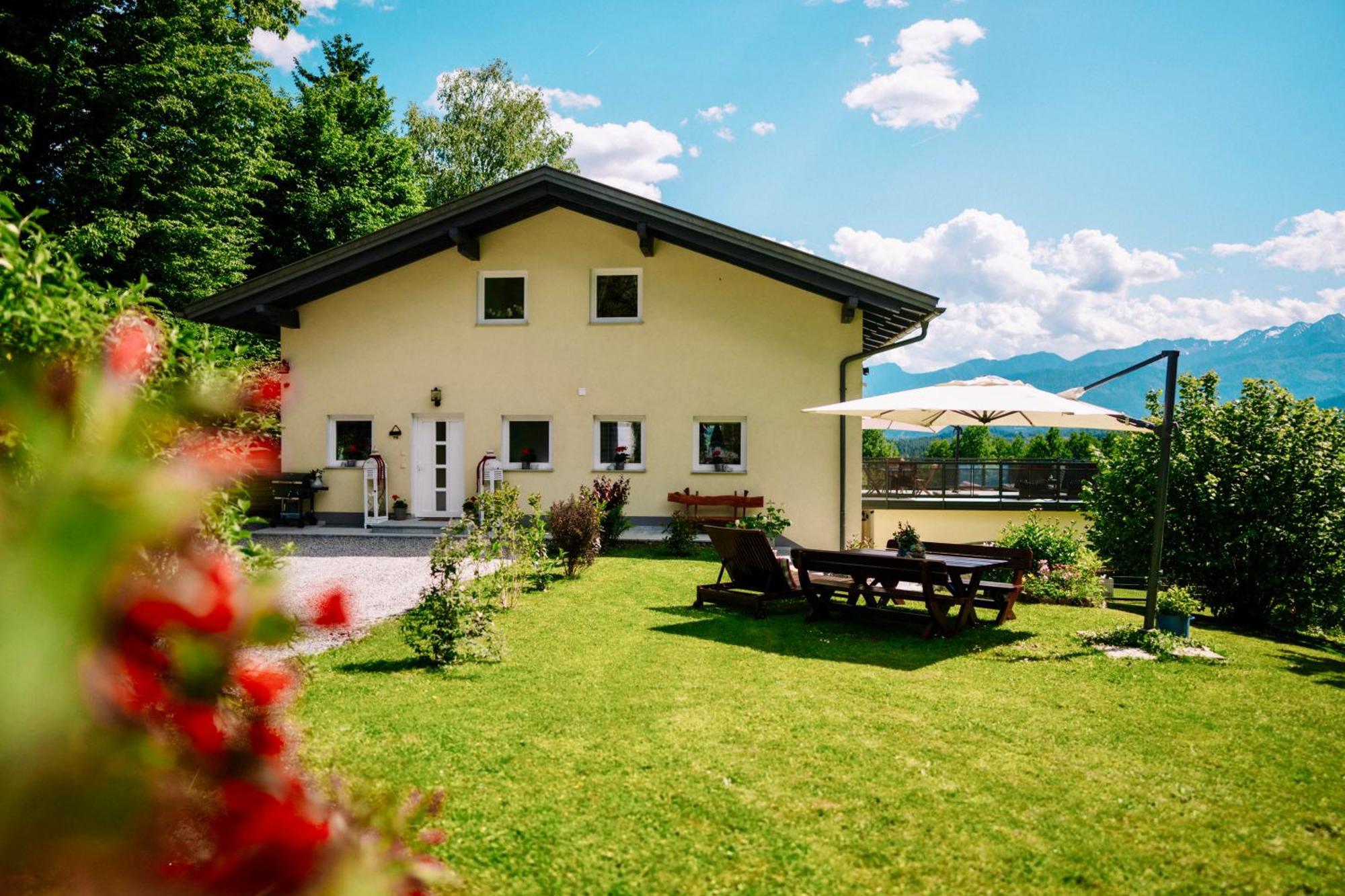 Schwalbennest Velden Apartment เวลเดน อัม เวิร์ทเทอร์ซี ภายนอก รูปภาพ
